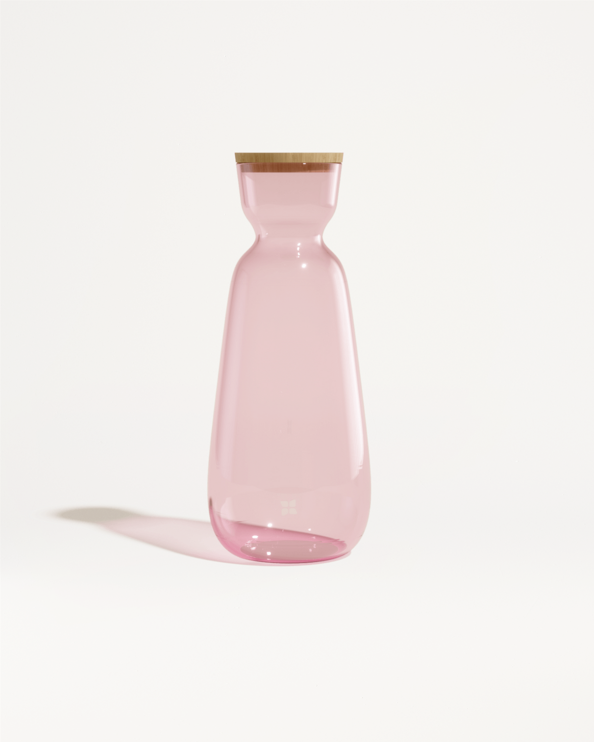 Grande Carafe en Verre with wooden lid.