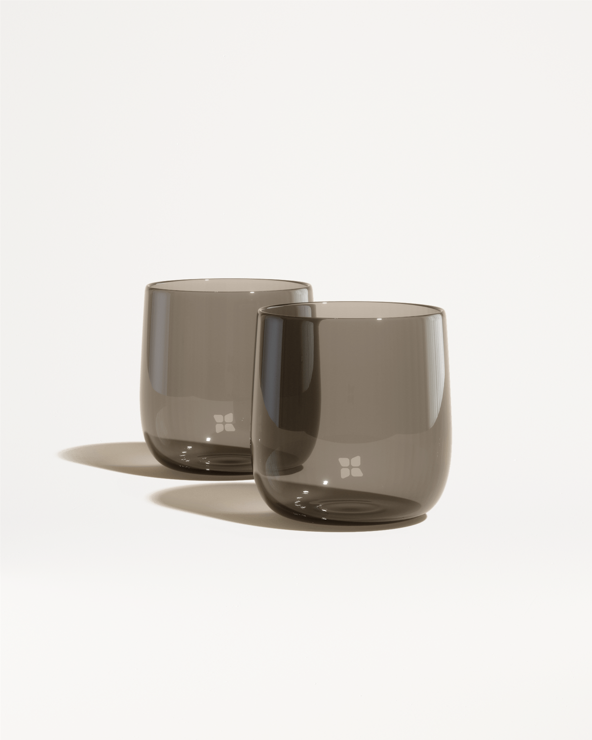 Verres Signature wine glasses, close-up view.