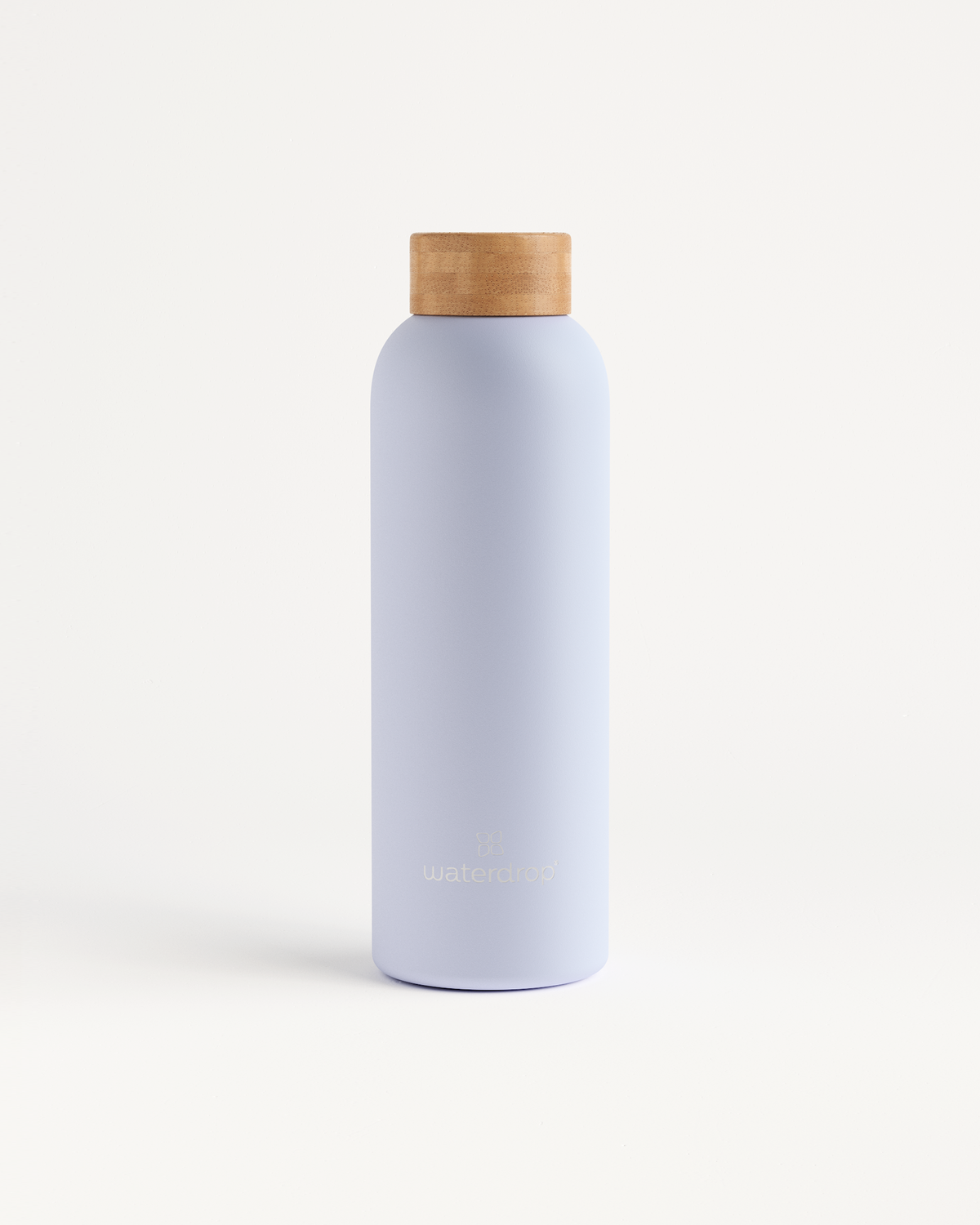 Bouteille Thermo Inox with bamboo lid, sleek design.